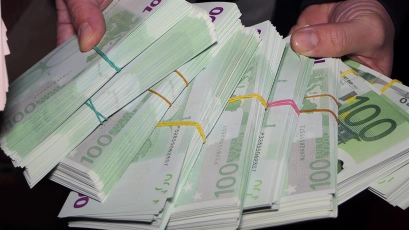 Разбиха печатница за фалшива валута – снимки, видео