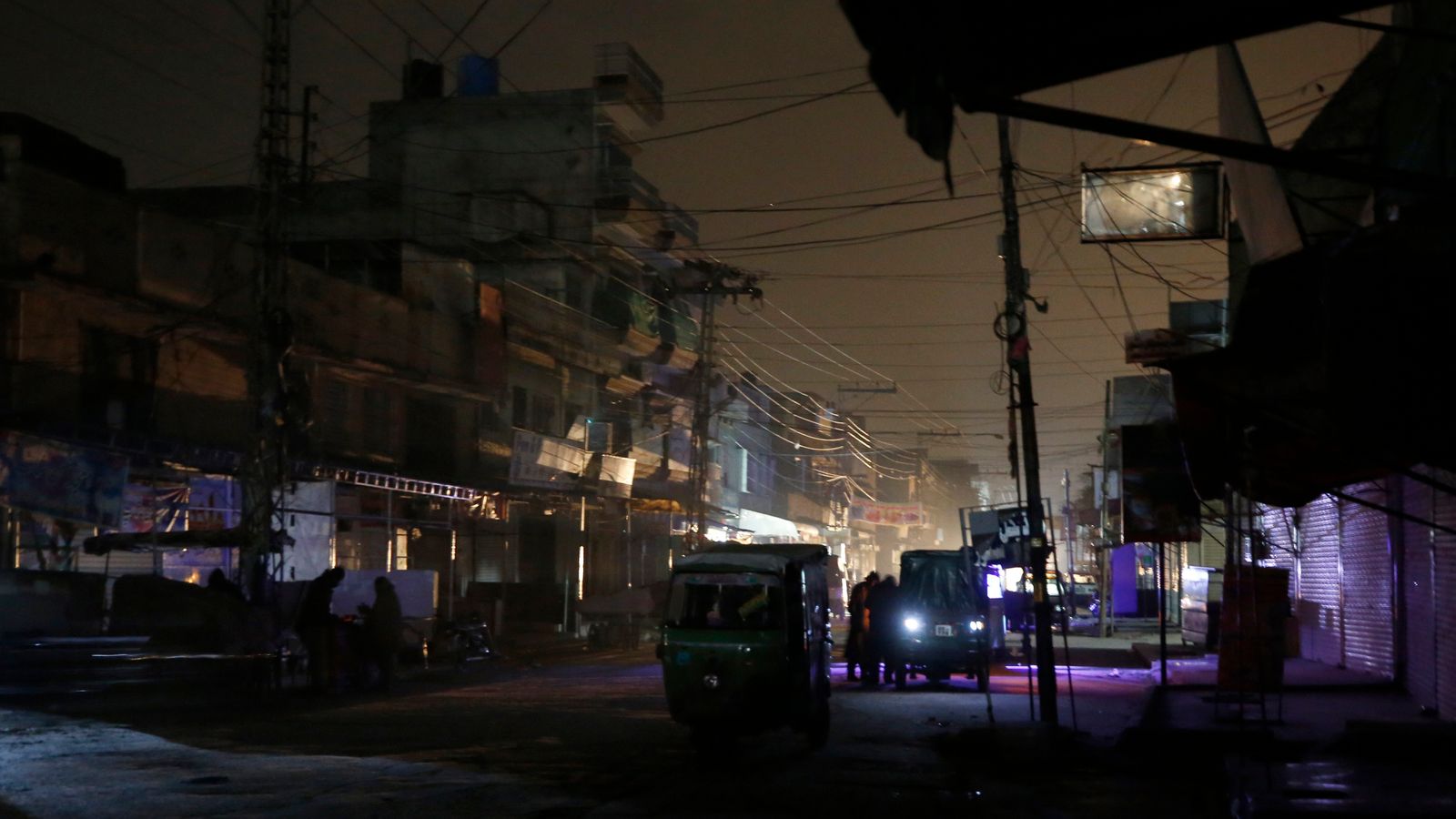 Пакистан остана без ток – обновена
