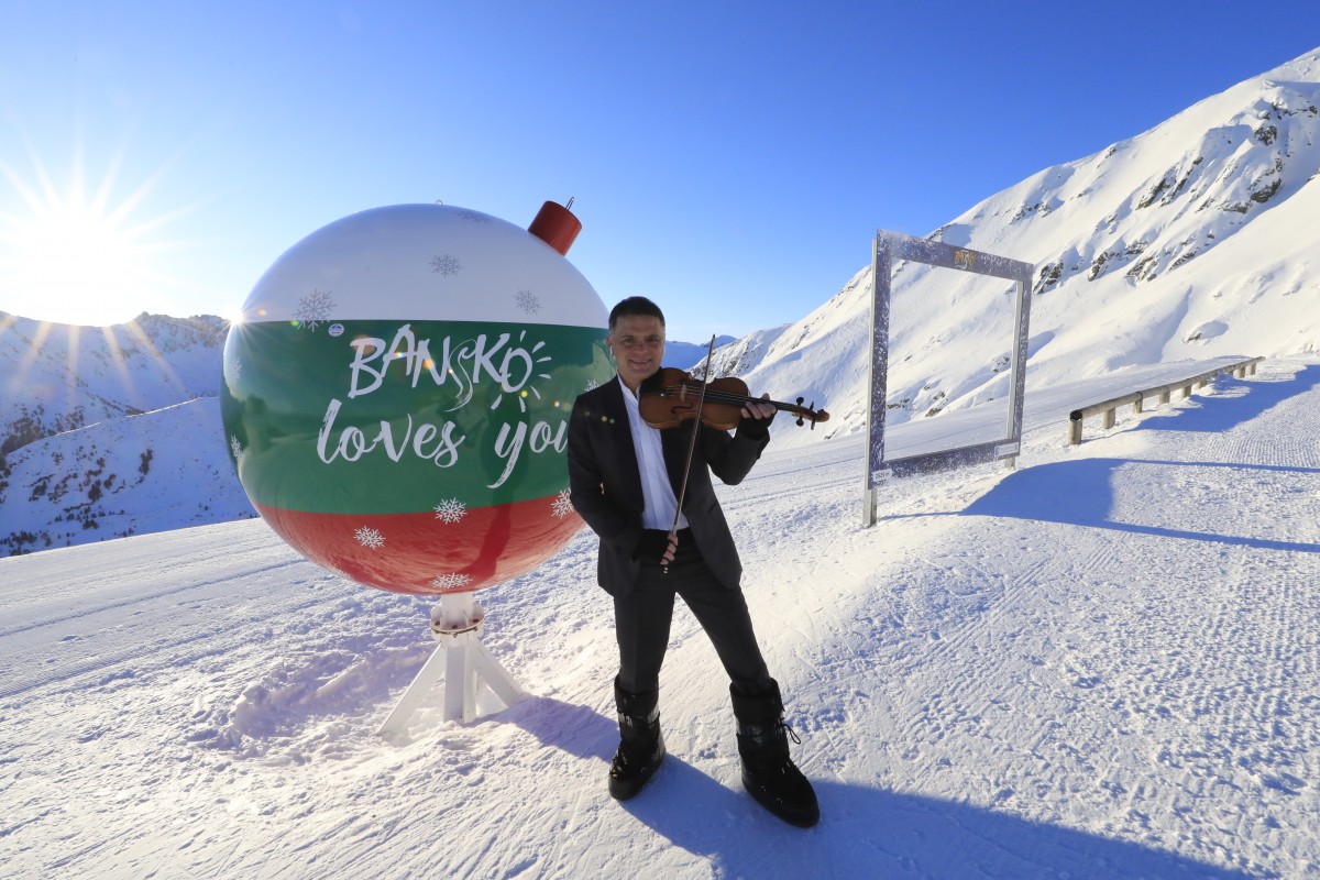 Васко Василев свири по върховете на Пирин за Световната купа по ски – видео