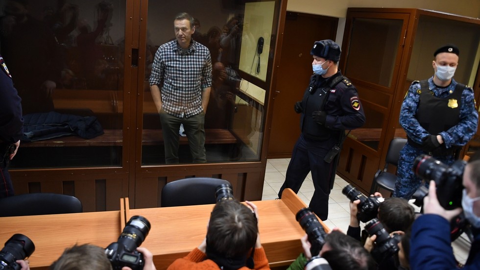Руски съд призна Навални за виновен по дело за клевета срещу ветеран от войната – видео