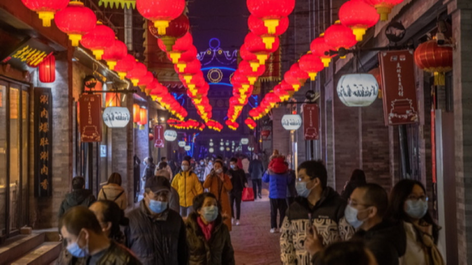 В Азия отбелязват  Китайската нова година под знака на вола – видео