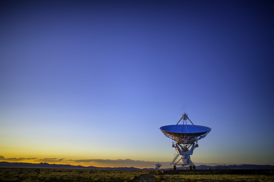 LOFAR телескопът тества теориите за произхода на Вселената