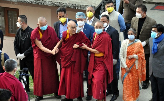 Далай лама беше ваксиниран срещу новия коронавирус – снимки, видео