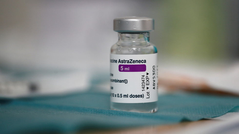 AstraZenica: Данните не показват повишен риск от тромбоза