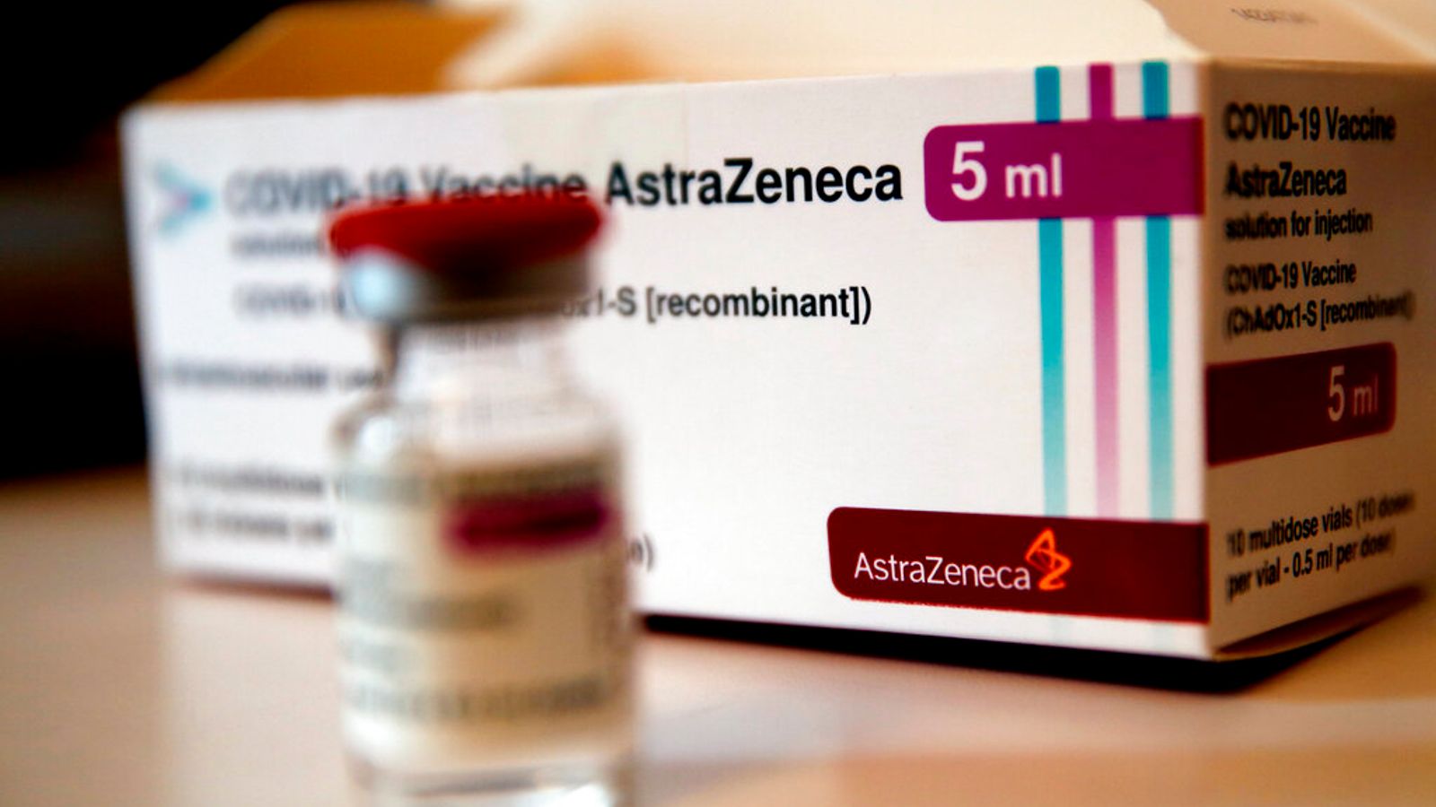 ЕМА: Ваксината на AstraZeneca е сигурна, проверката продължава – видео