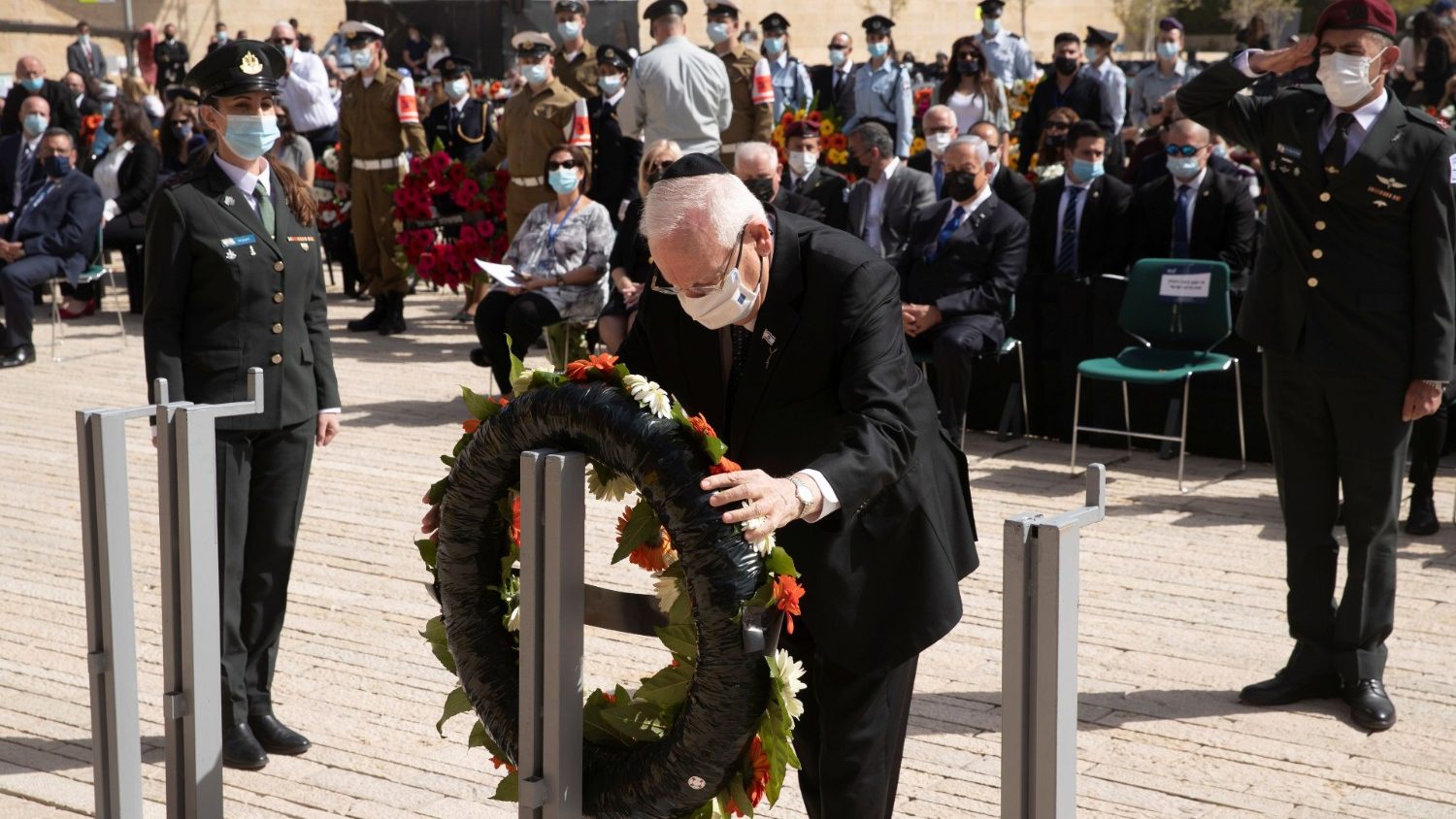 Израел почете паметта на жертвите на Холокоста с минута мълчание – видео