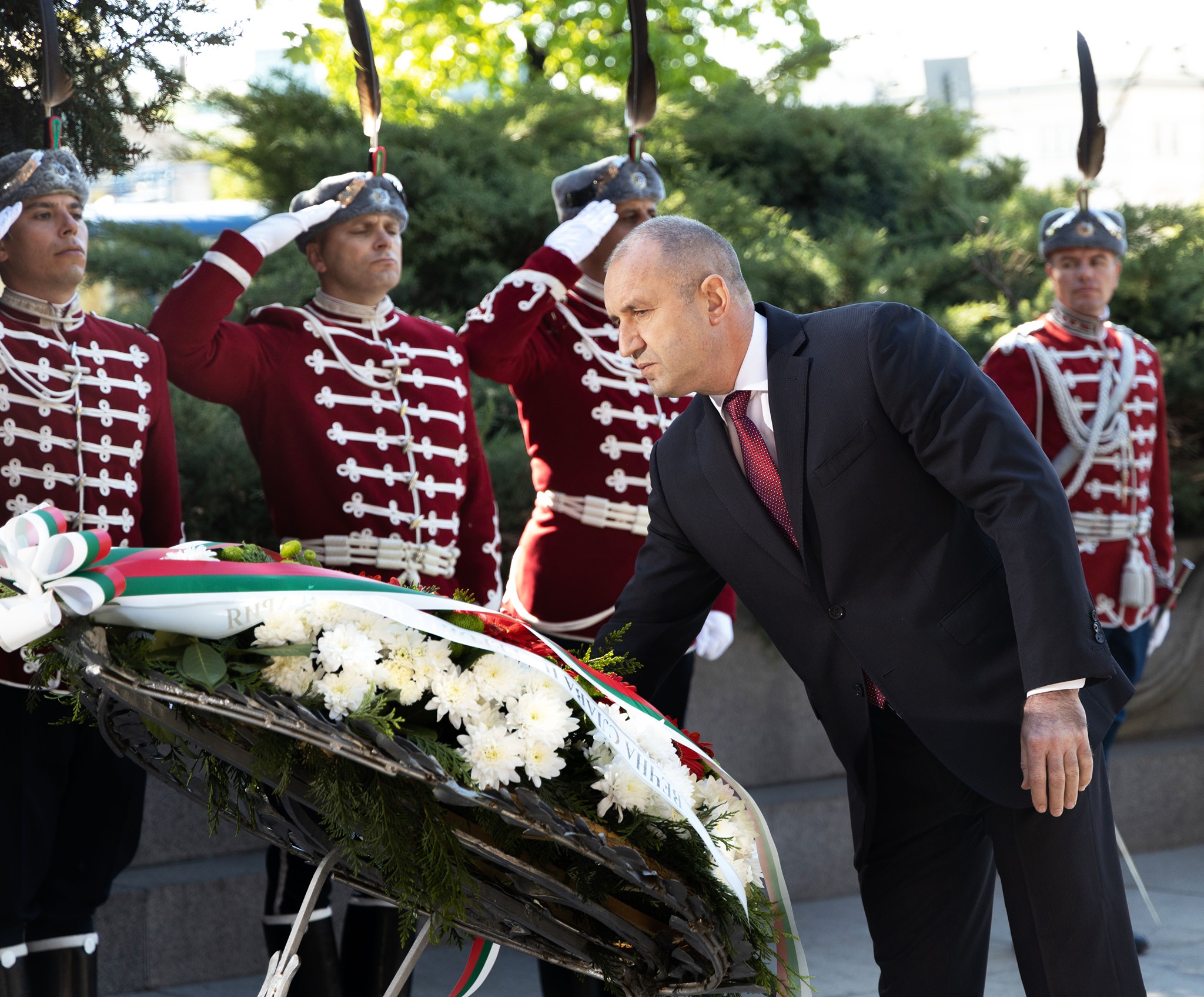 Президентът с приветствие по случай Деня на храбростта и празника на Българската армия – снимки, видео