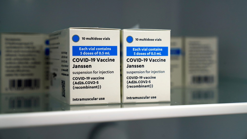 Covid ваксините създават повече антитела от преболедуване