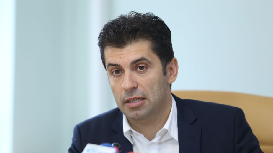 Провали се срещата на министър Петков с получатели на големи кредити от ББР