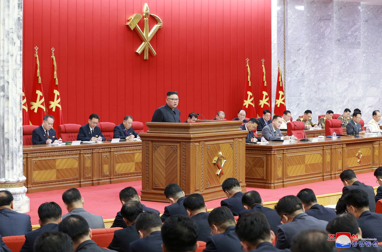 Ким Чен-ун: Продоволствената ситуация в Северна Корея е напрегната – снимки, видео