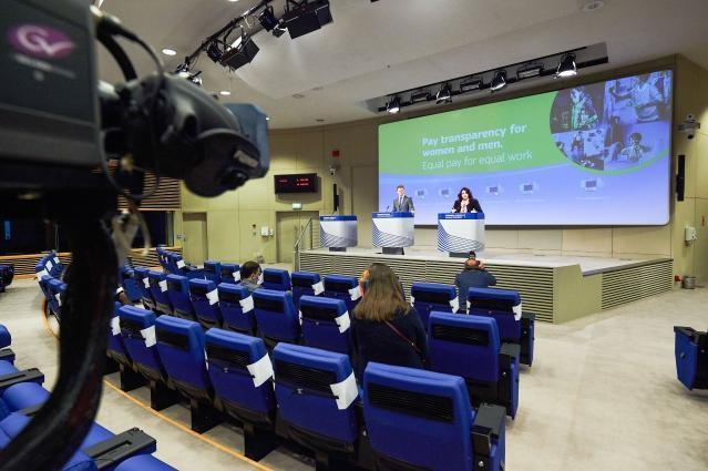 ЕК очаква от България окончателни присъди за корупция на високо равнище