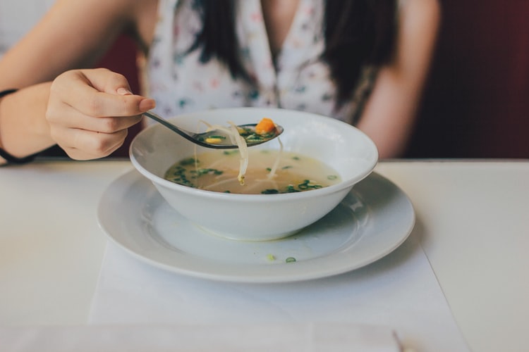 Супите – идеална храна в летните жеги
