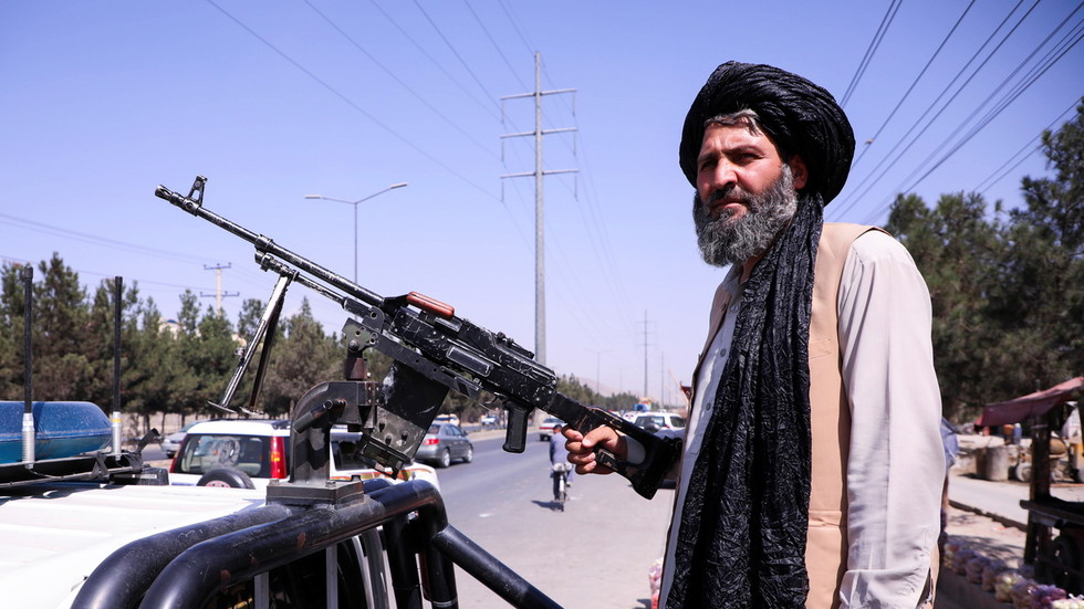 Лидерът на съпротивата в Афганистан се закани да продължи борбата срещу талибаните – видео