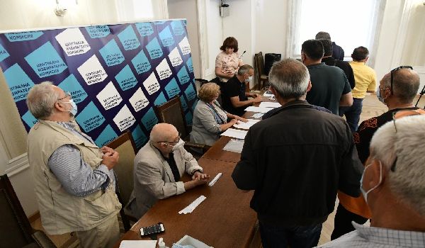 ЦИК започва да приема документи за изборите за президент и парламент