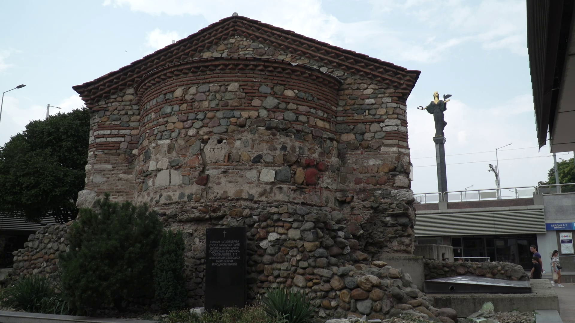 Църквата „Св. Петка Самарджийска“ криe тайни от историята – снимки, видео
