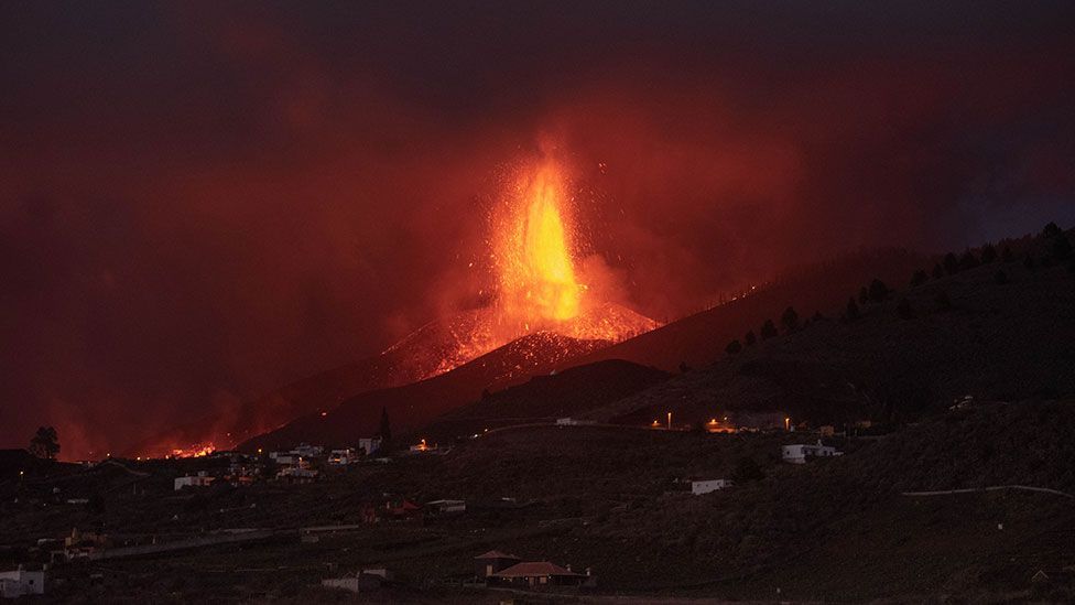 Конусът на вулкана на остров Ла Палма частично се срути