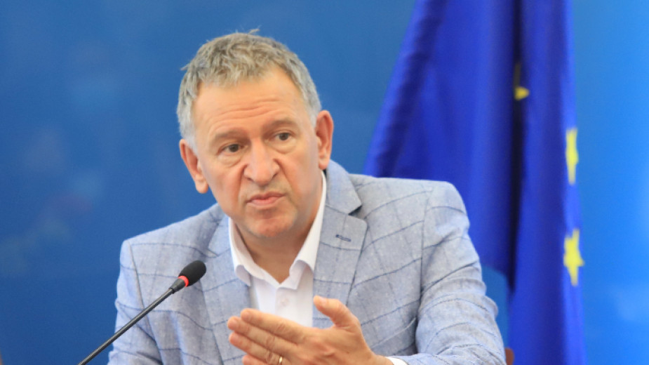 Кацаров: Ако мерките не дадат резултат, ще се наложи локдаун