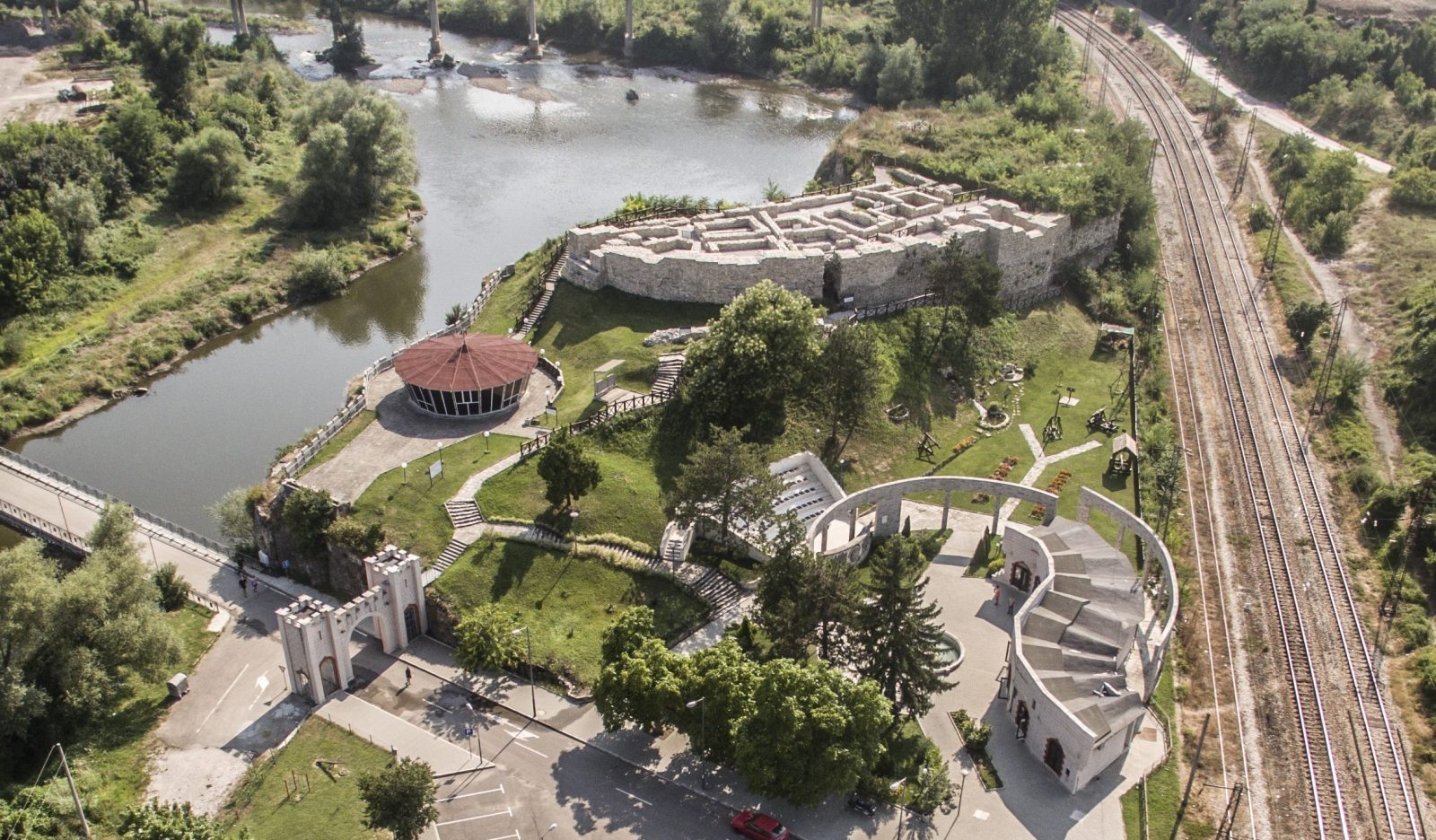 Средновековната крепост „Калето“ край Мездра вече ще се управлява от общината