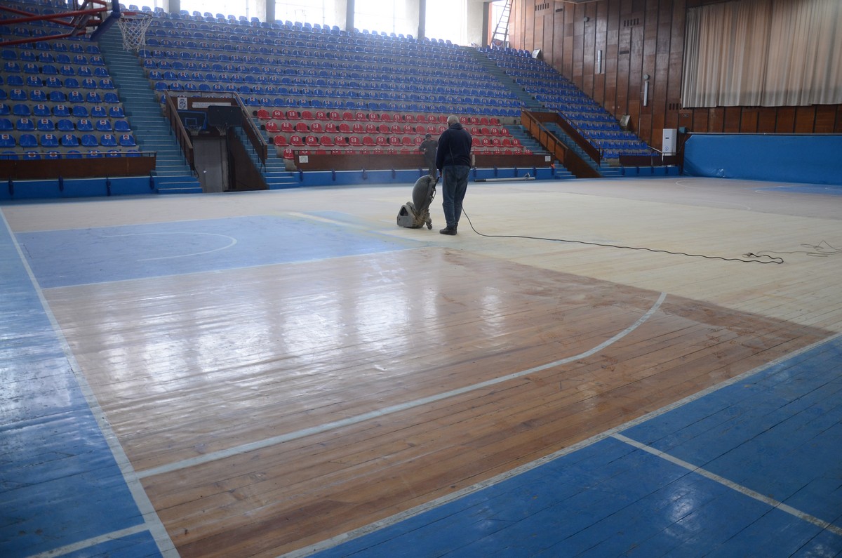 Спортната зала във Видин се обновява