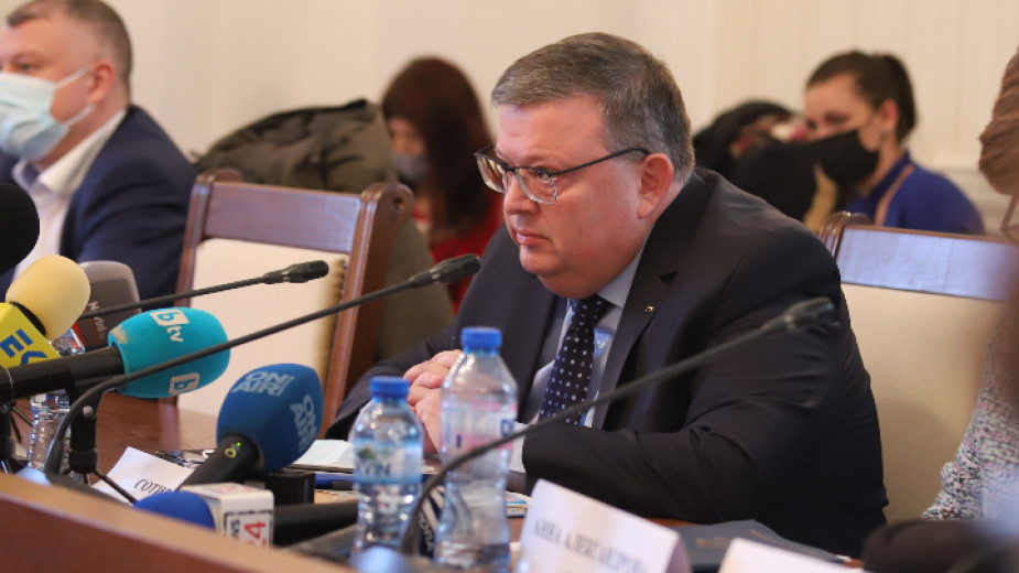 Председателят на КПКОНПИ изпрати на депутатите предложения за промени в антикрупционния закон