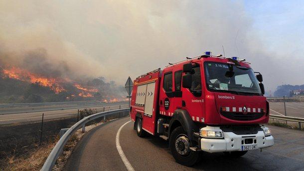 200 000 хектара гори са изгорели в десетки пожари в Испания