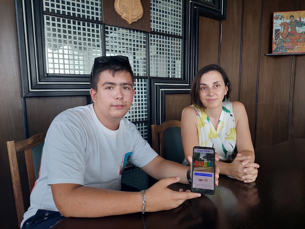 Ученикът Ивайло Георгиев създаде мобилно приложение „Посетете Видин“
