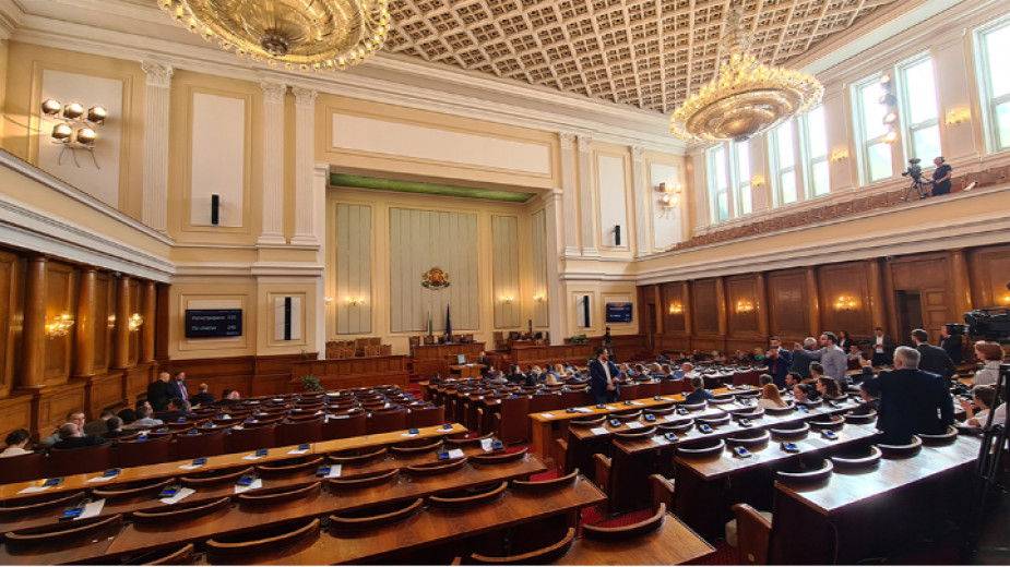 47-ото Народно събрание e приело 84 закона, 122 решения и една декларация