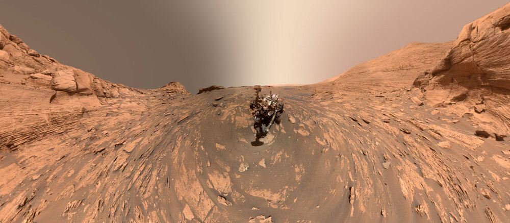 „Кюриосити“ започва да изследва нов район на Марс