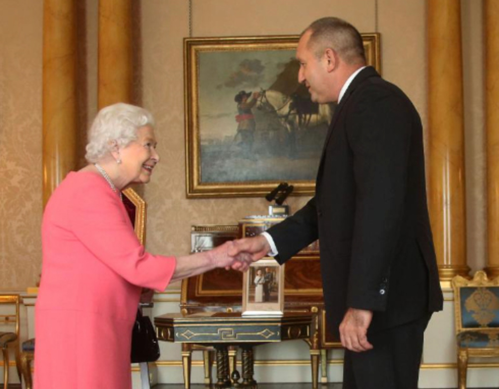 Президентът Радев изрази съболезнования за кончината на кралица Елизабет Втора