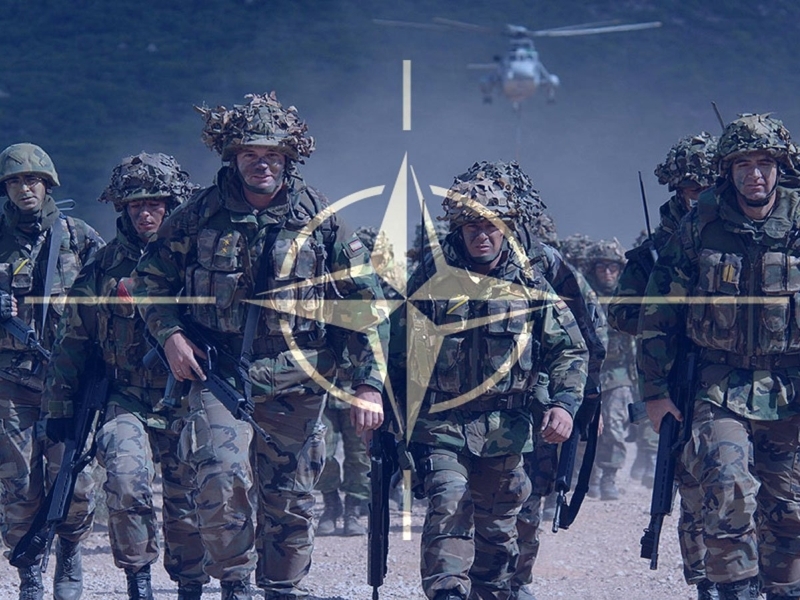 НАТО увеличава запасите от оръжия и укрепва силите в източната част на блока