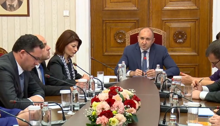 След консултациите Радев-ГЕРБ/СДС: Няма дата за връчване на първия мандат