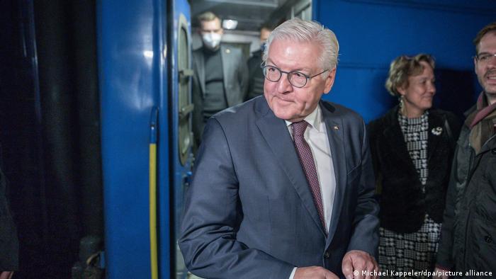 Германският президент с изненадващо посещение в Украйна