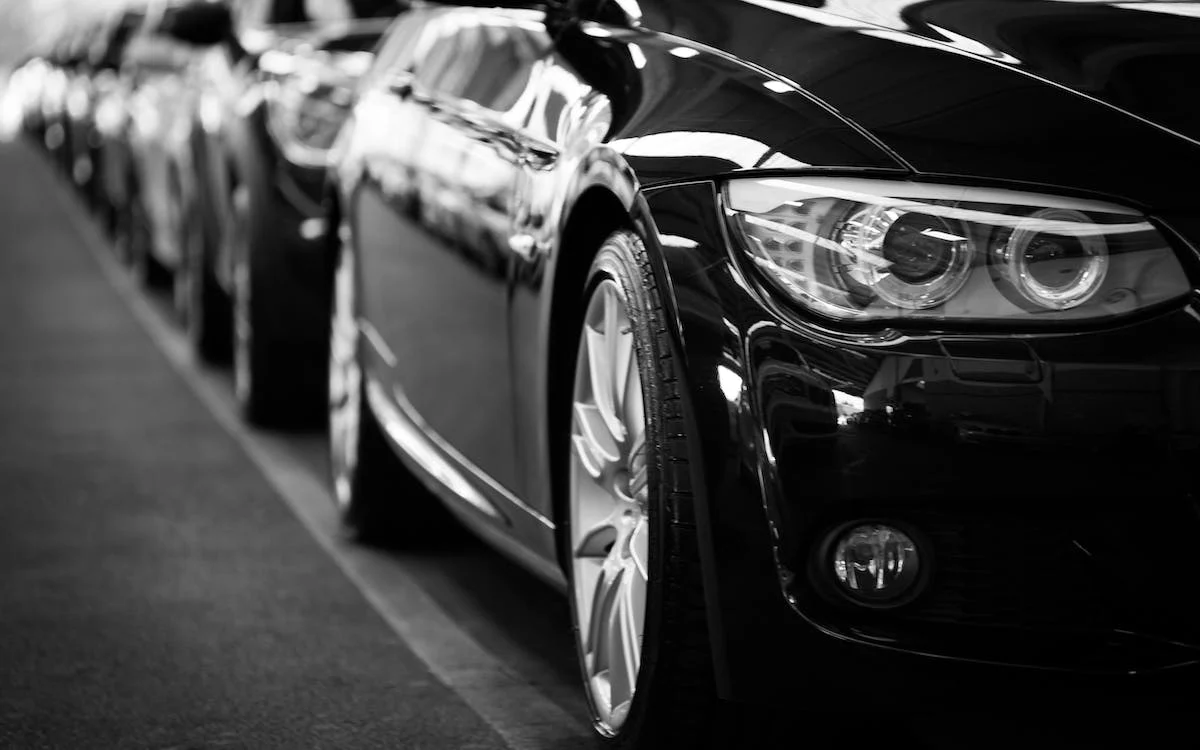 Макрон призова за закон в защита на европейските производители на автомобили