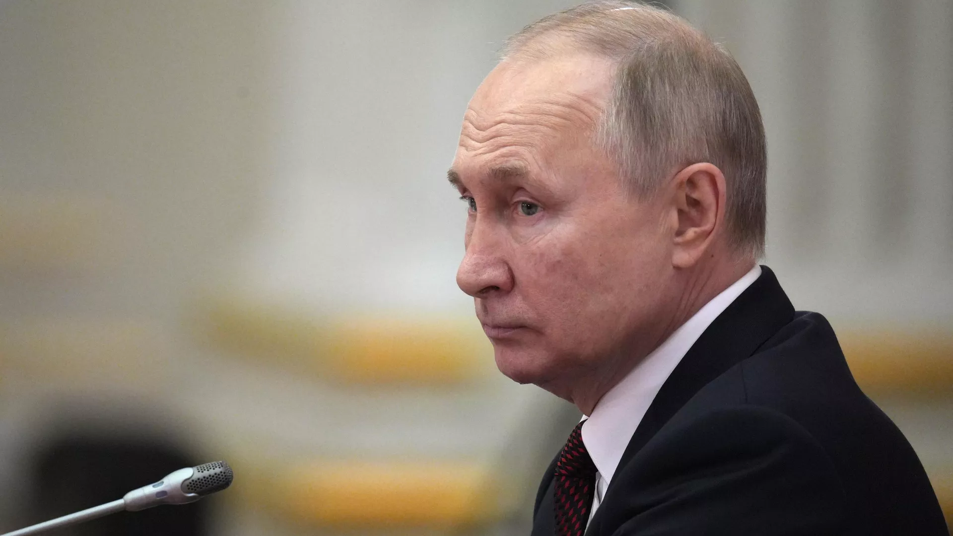 Путин: Западът иска да разкъса Русия
