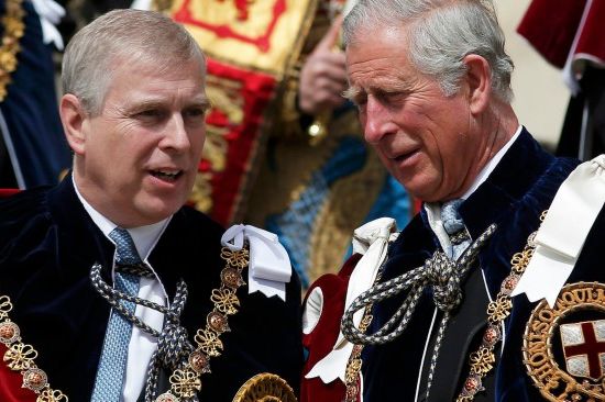 Крал Чарлз изхвърли принц Андрю от Бъкингамския дворец
