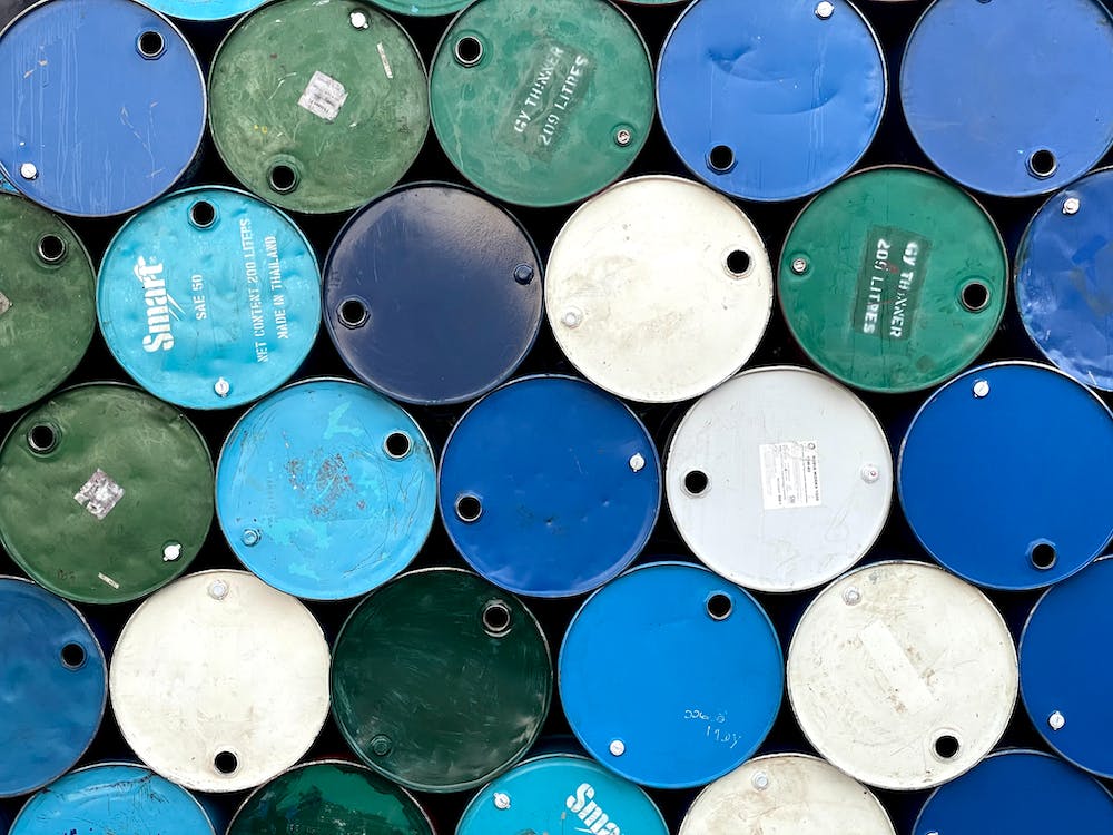 ОПЕК+ запазва непроменени нивата на добив на нефт