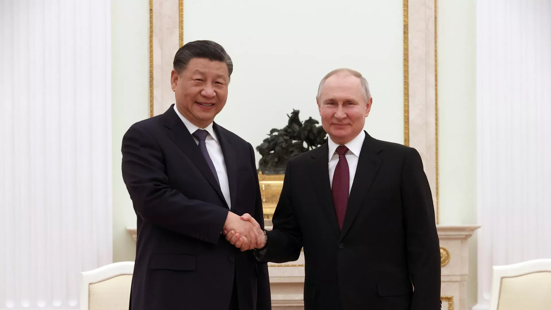 Путин на срещата със Си Дзинпин: Готови сме за започване на преговорен процес