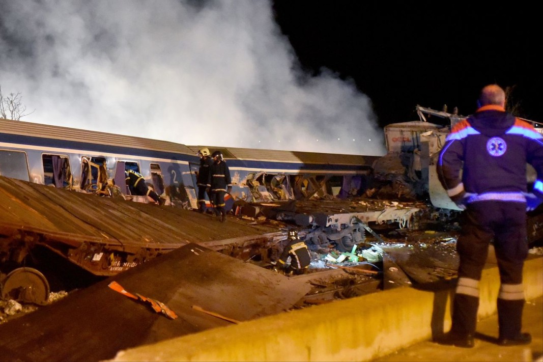 Човешка грешка е вероятната причина за влаковата катастрофа в Гърция