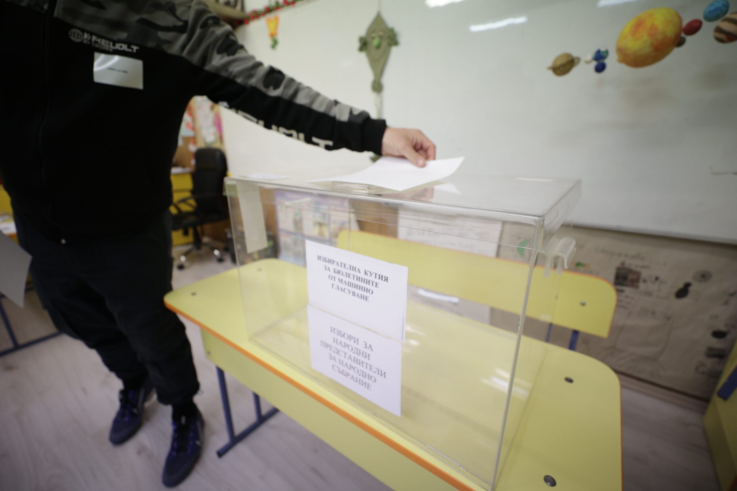 Изборният ден в София започна в спокойнo – видео