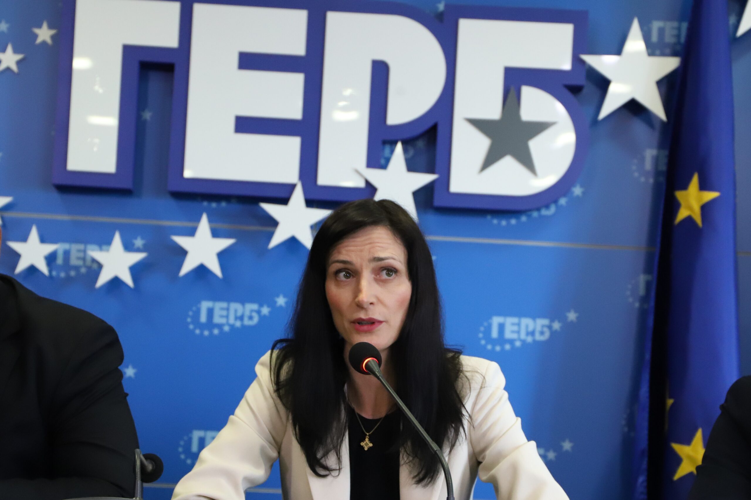 Мария Габриел: Замразяваме преговорите с ПП – видео