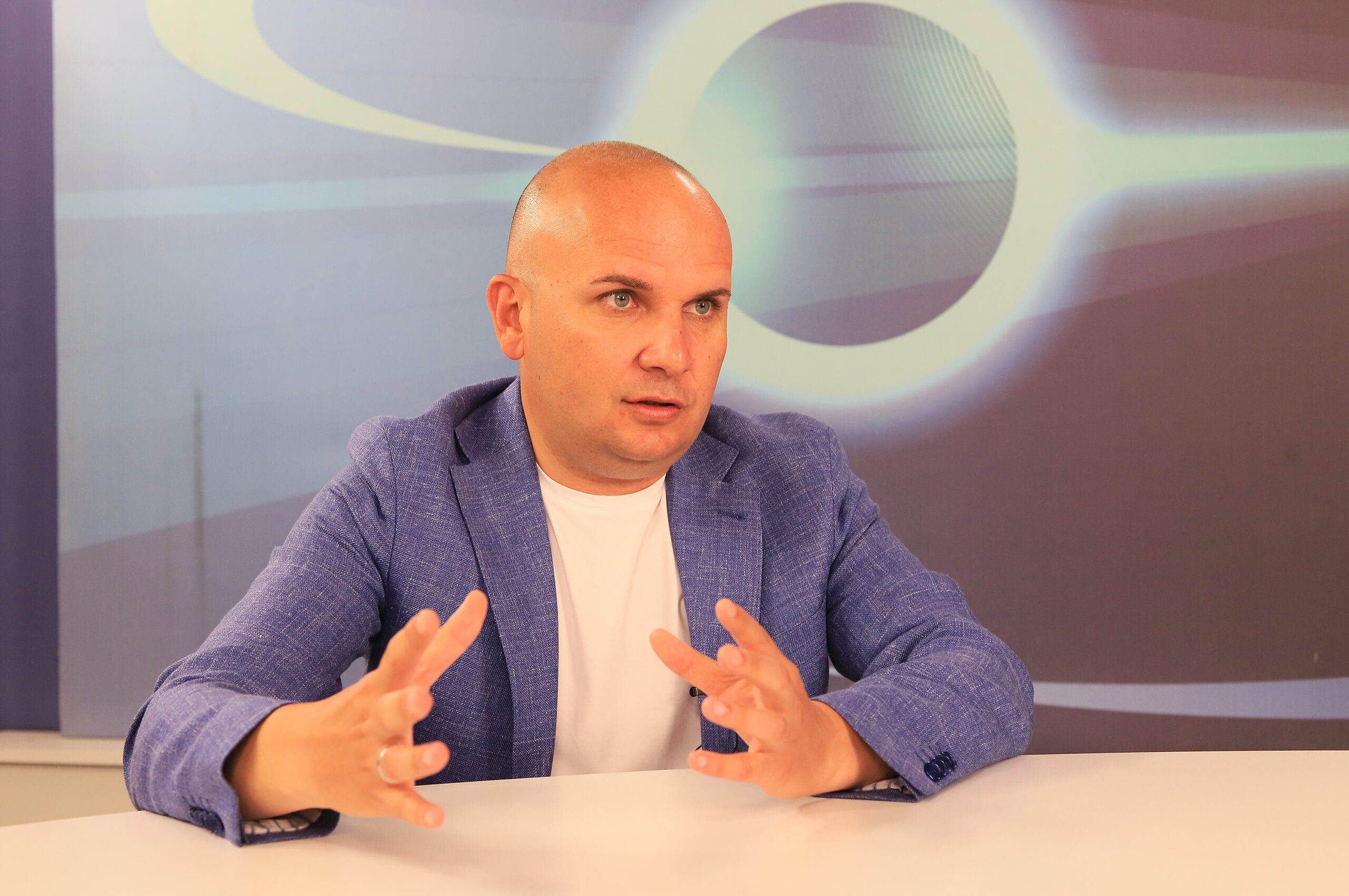 Илхан Кючюк: Без реформи РСМ рискува да бъде отделена от Албания по пътя за ЕС – видео