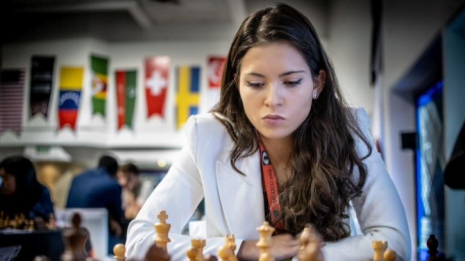 Белослава Кръстева поведе в битката за световната титла по шахмат